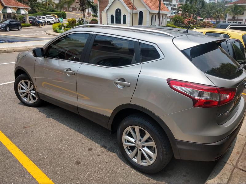 Nissan Qashqai • 2017 • 57,950 km 4