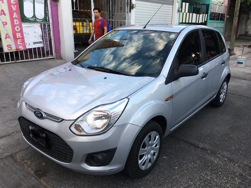 Ford Fiesta • 2015 • 92,000 km 5