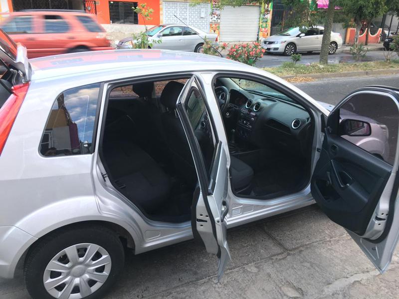 Ford Fiesta • 2015 • 92,000 km 6