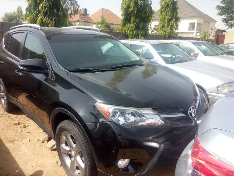 Toyota RAV4 • 2016 • 1,869 km 2