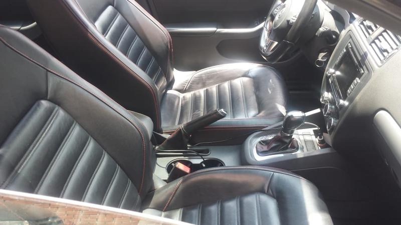 Volkswagen Jetta • 2013 • 108,000 km 1