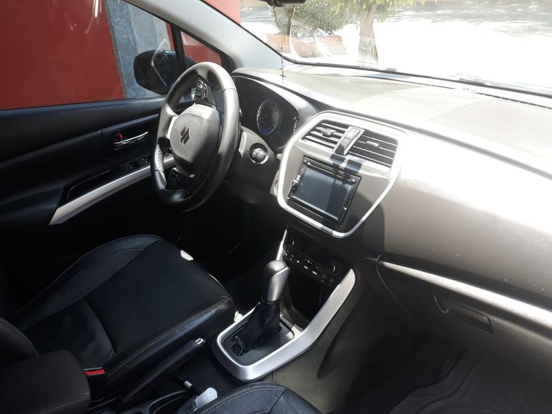 Suzuki SX4 • 2015 • 65,000 km 2