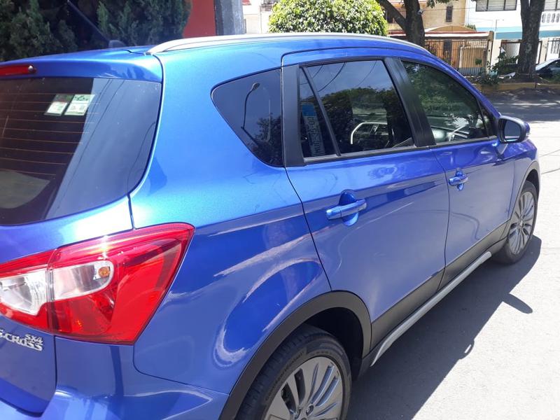 Suzuki SX4 • 2015 • 65,000 km 9