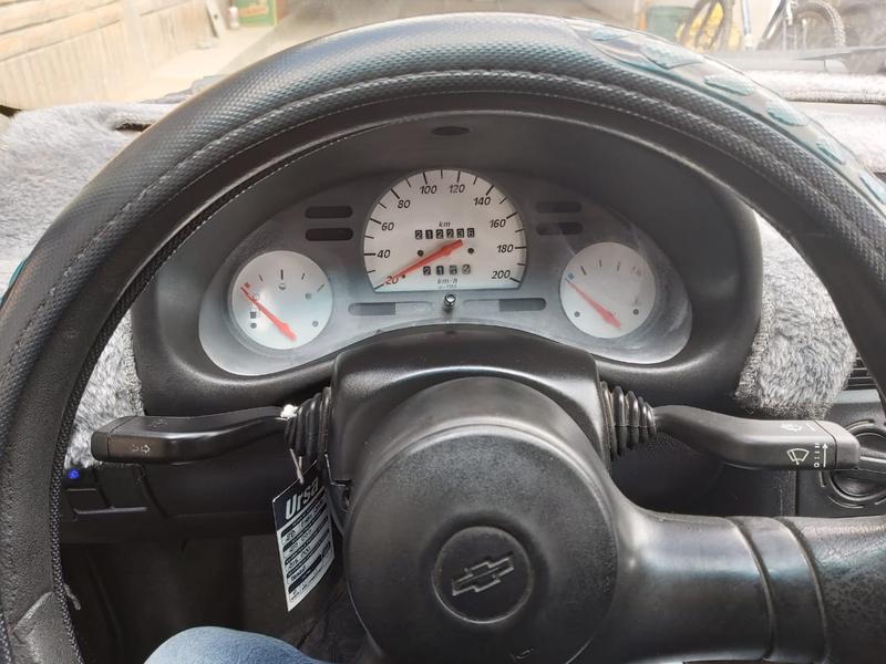 Chevrolet  • 2002 • 212,235 km 3