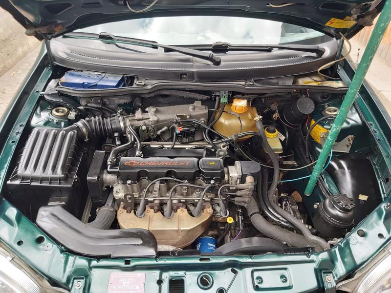 Chevrolet  • 2002 • 212,235 km 4