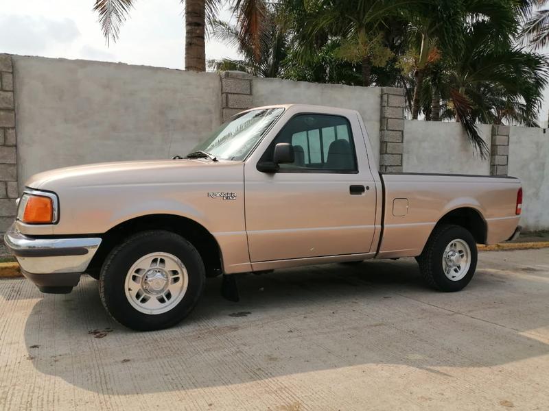 Ford Ranger • 1997 • 120,000 km 3