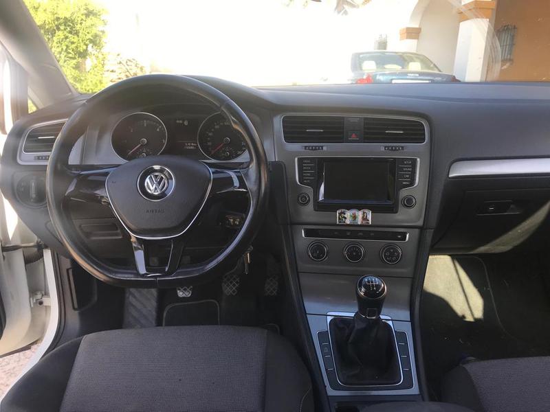 Volkswagen  • 2014 • 122,000 km 1