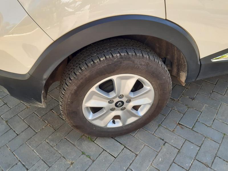 Renault Captur • 2019 • 13,000 km 9