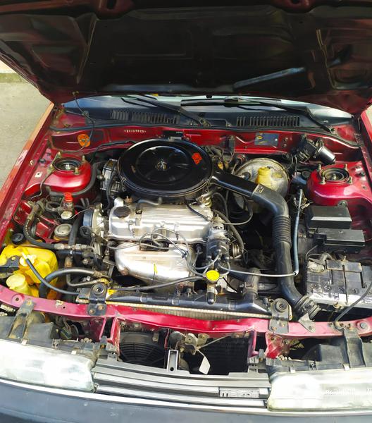 Mazda 626 • 1993 • 290,000 km 2