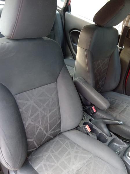 Ford Fiesta • 2012 • 123,500 km 8