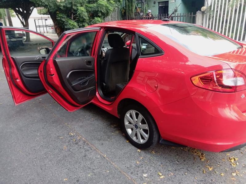 Ford Fiesta • 2012 • 123,500 km 11