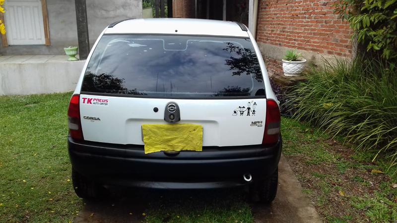 Chevrolet Corsa • 1999 • 140,000 km 8