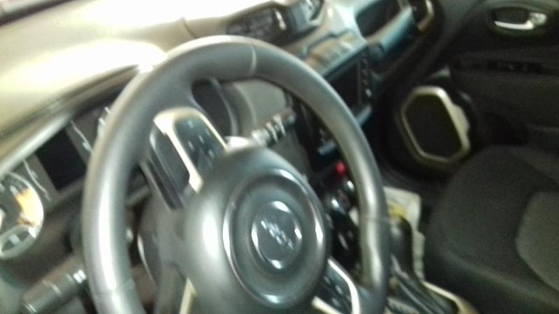 Jeep Renegade • 2018 • 21,700 km 4