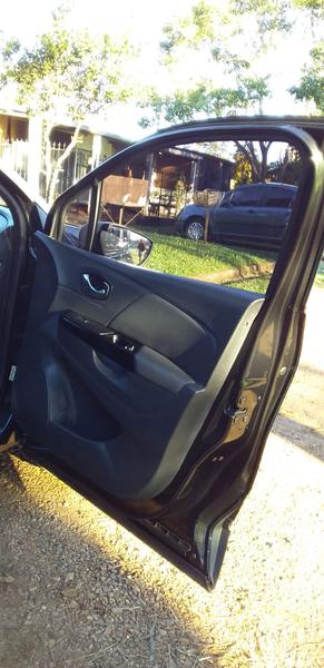 Renault Captur • 2016 • 62,000 km 11