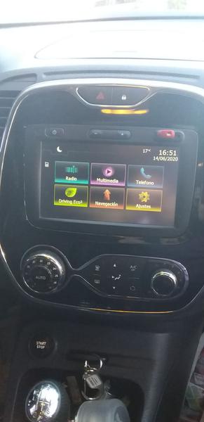 Renault Captur • 2016 • 62,000 km 7