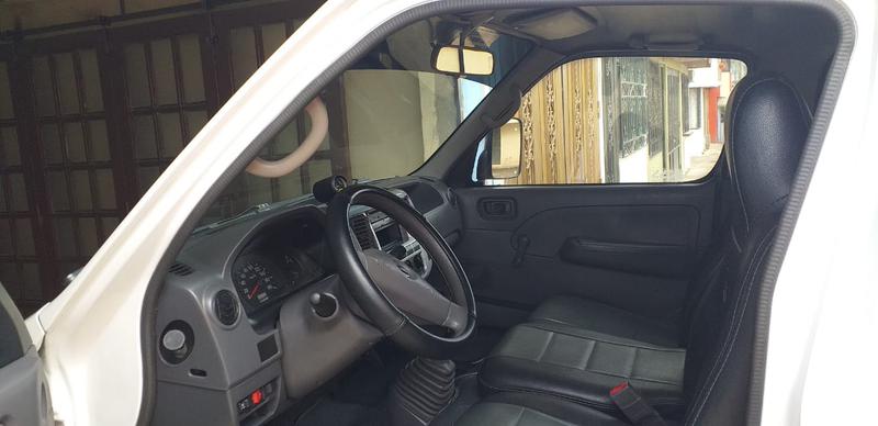 Nissan Urvan • 2006 • 830,698 km 5