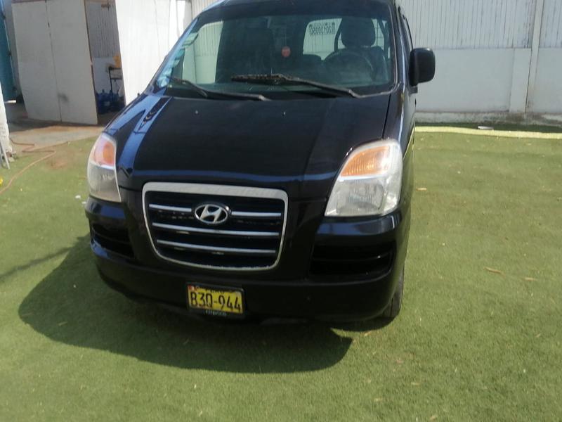Hyundai H1 • 2007 • 180,000 km 6