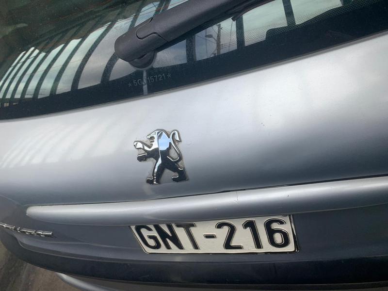 Peugeot 206 • 2005 • 175,000 km 4
