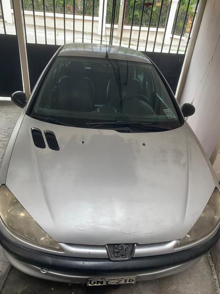 Peugeot 206 • 2005 • 175,000 km 1