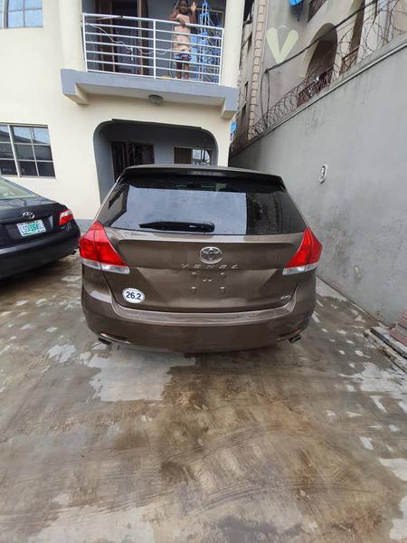 Toyota Camry • 2011 • 108 km 7