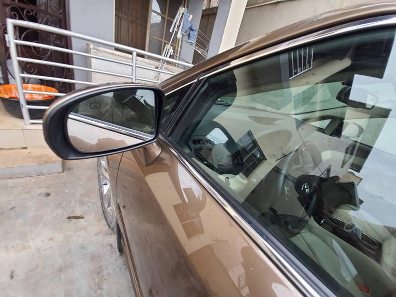 Toyota Camry • 2011 • 108 km 16