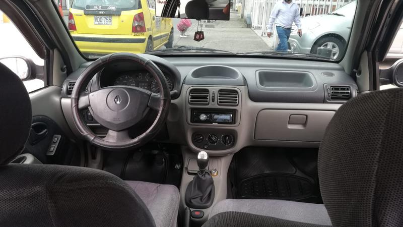 Renault Symbol • 2006 • 144,500 km 4