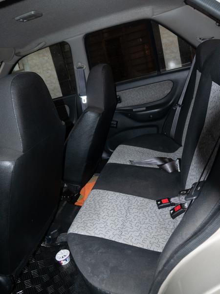 Nissan Sentra • 2012 • 64,502 km 4