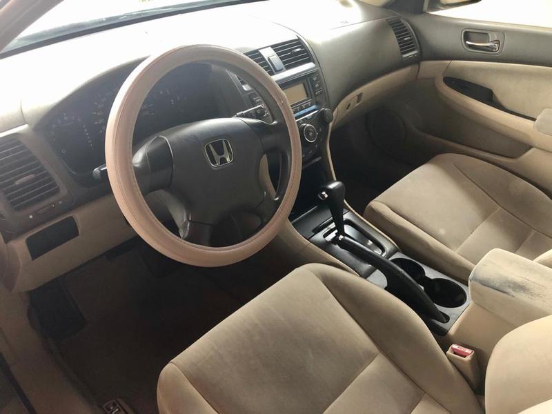 Honda Accord • 2003 • 200,000 km 5