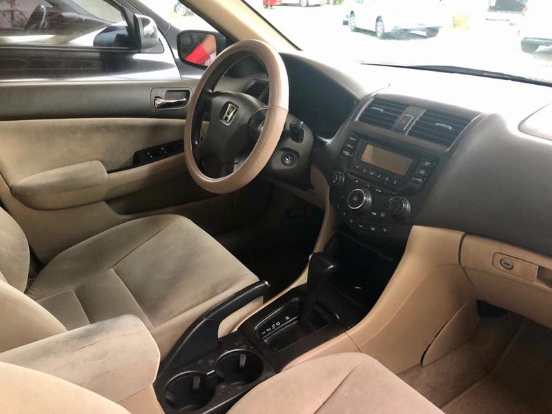 Honda Accord • 2003 • 200,000 km 7