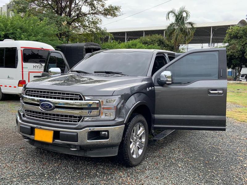 Ford F-150 • 2018 • 61,000 km 2