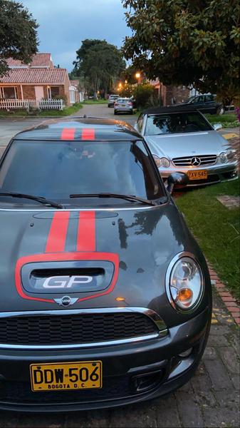 MINI Cooper S • 2011 • 70,000 km 2