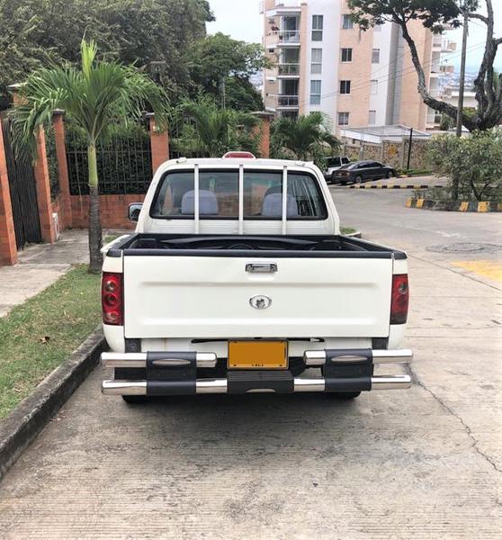 Great Wall Hover • 2010 • 54,000 km 2