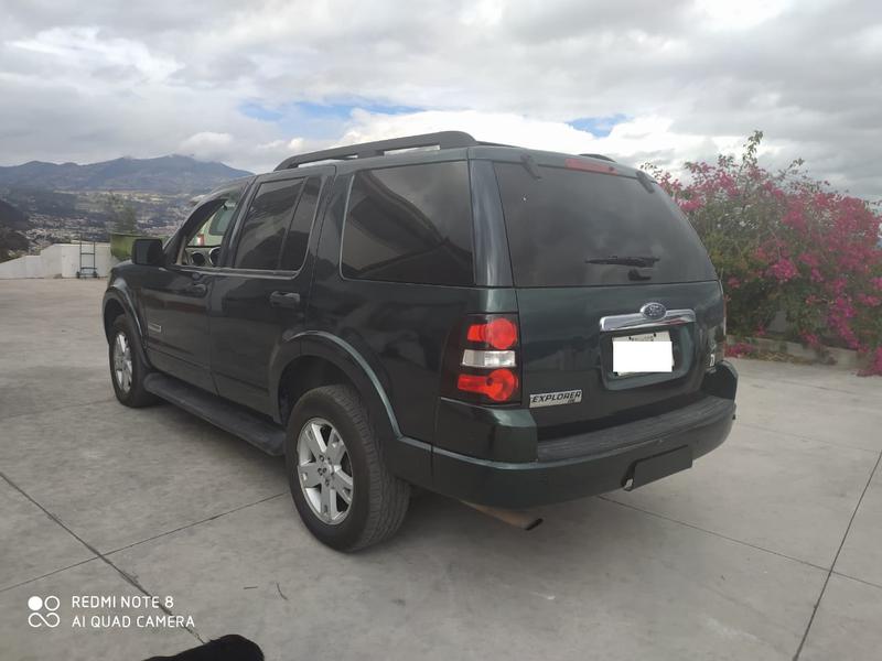 Ford Explorer • 2009 • 220,000 km 1