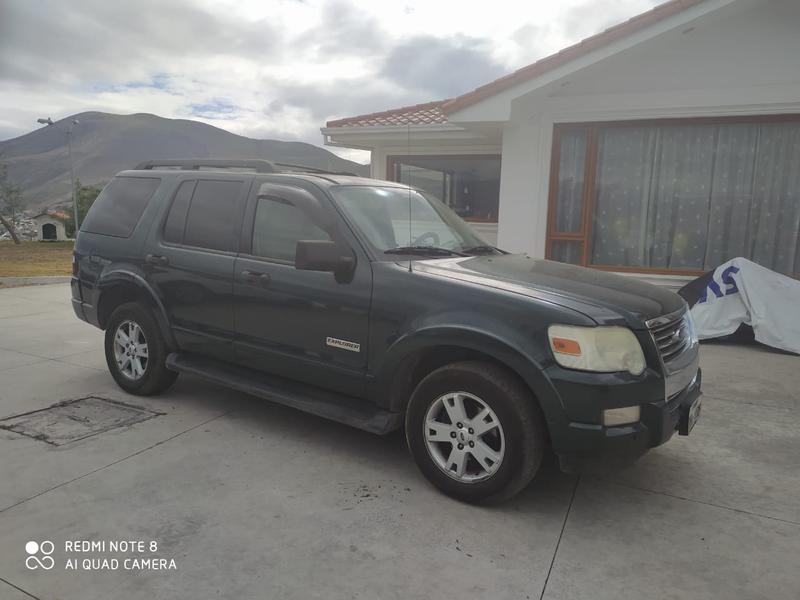 Ford Explorer • 2009 • 220,000 km 4