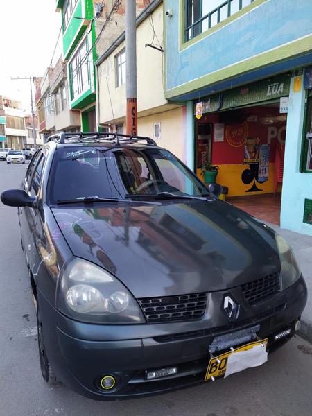 Renault Symbol • 2004 • 166,000 km 10
