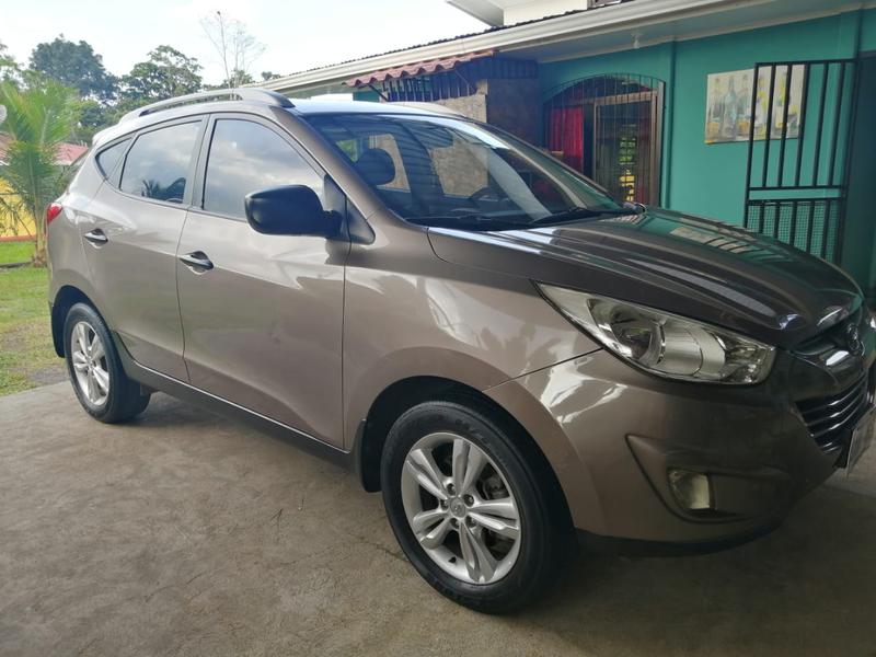 Hyundai Tucson • 2012 • 150,000 km 2