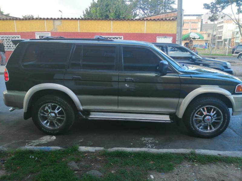 Mitsubishi ASX • 1998 • 200,000 km 7