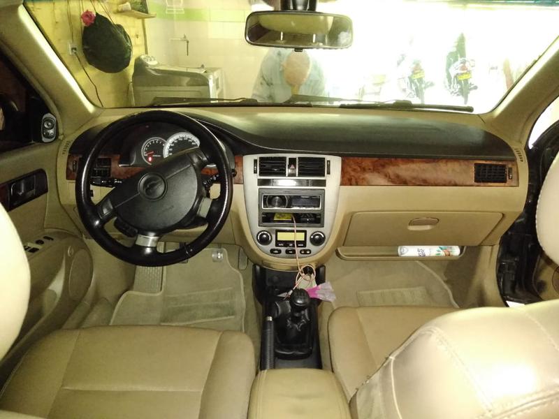 Chevrolet Optra • 2006 • 2,000 km 8