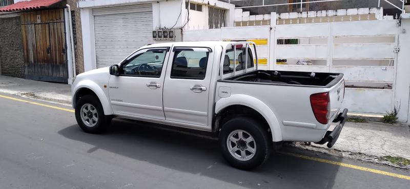 Great Wall Wingle • 2012 • 280,000 km 1