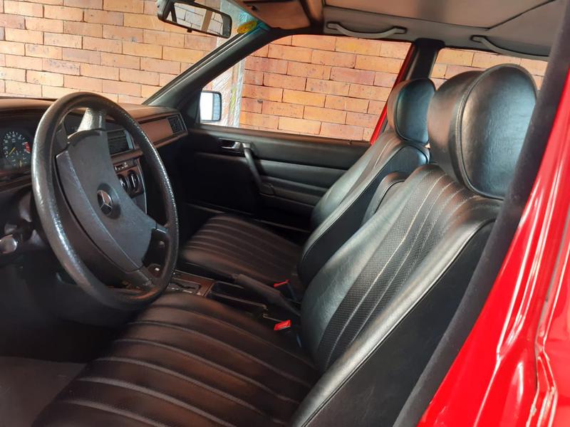 Mercedes-Benz 190 E • 1985 • 147,800 km 3