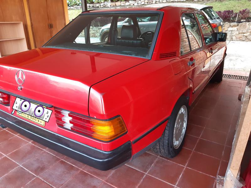 Mercedes-Benz 190 E • 1985 • 147,800 km 2
