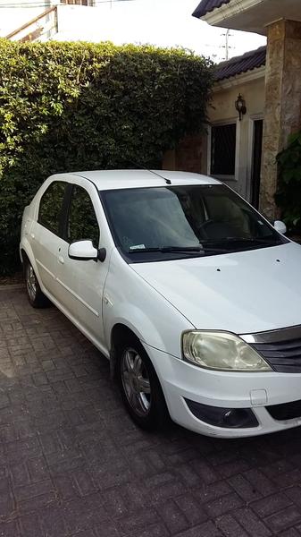 Renault Logan • 2011 • 290,000 km 1