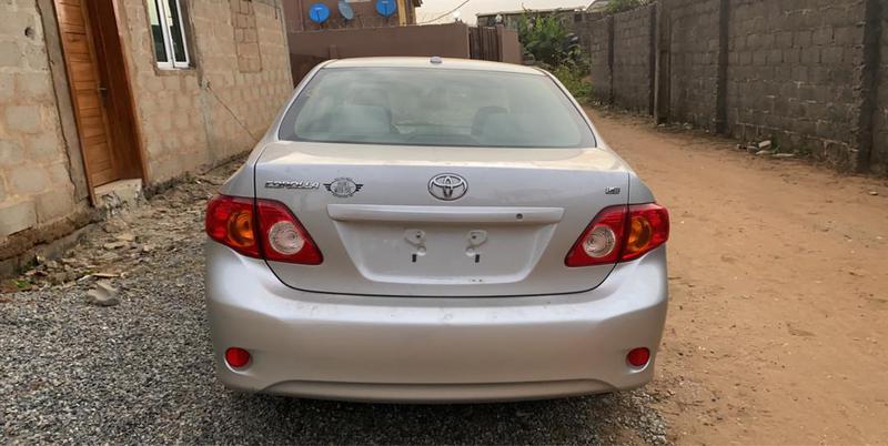 Toyota Corolla • 2009 • 15,000 km 3
