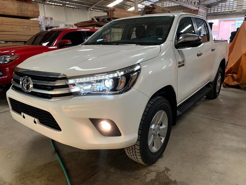 Toyota Hilux • 2018 • 29,000 km 3
