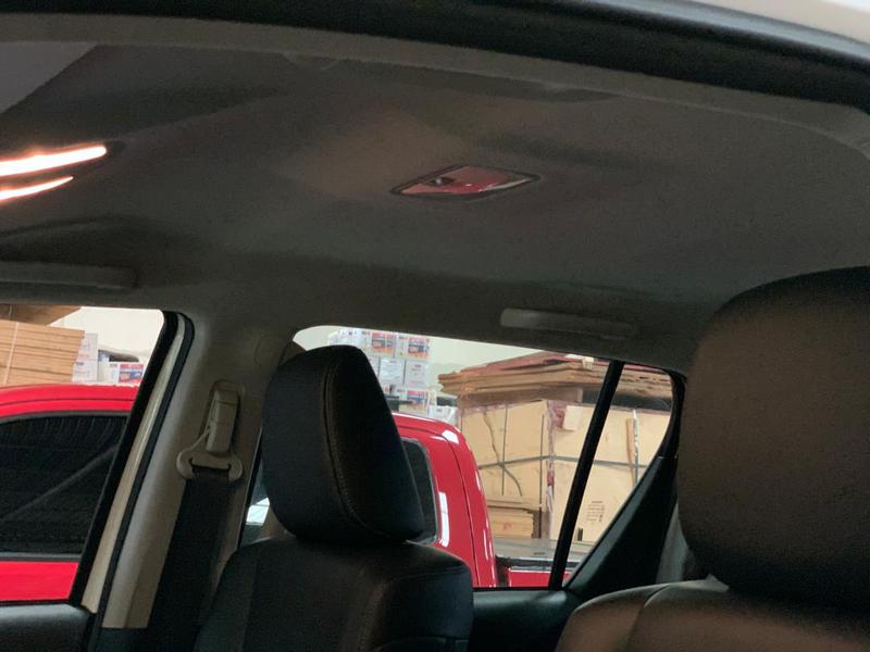 Toyota Hilux • 2018 • 29,000 km 4