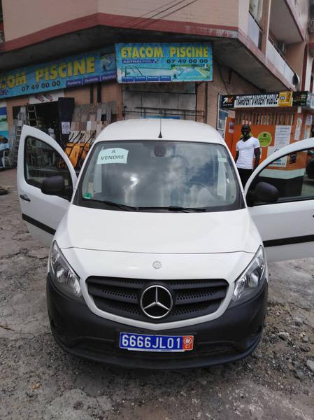 Mercedes-Benz C T • 2015 • 150 km 5