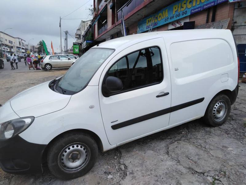 Mercedes-Benz C T • 2015 • 150 km 7