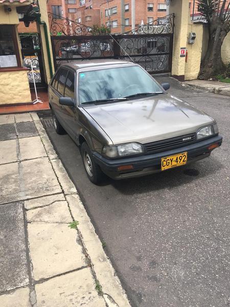 Mazda 323 • 1990 • 126,000 km 3