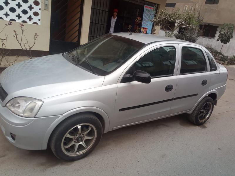 Chevrolet Corsa • 2004 • 1,600 km 1