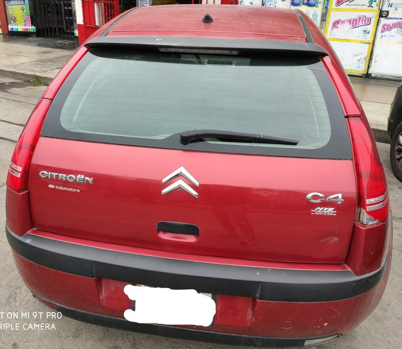 Citroën C4 • 2011 • 690,000 km 2